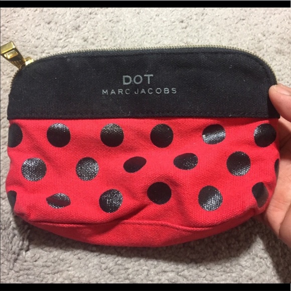 Marc Jacobs Handbags - 5/$30 DOT Marc Jacobs Make Up Travel Bag
